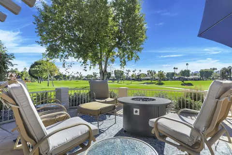 209 Bouquet Canyon Dr, Palm Desert, CA 92211