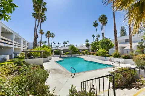 5301 E Waverly Dr, Palm Springs, CA 92264
