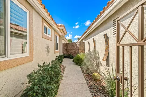 42741 Turqueries Ave, Palm Desert, CA 92211