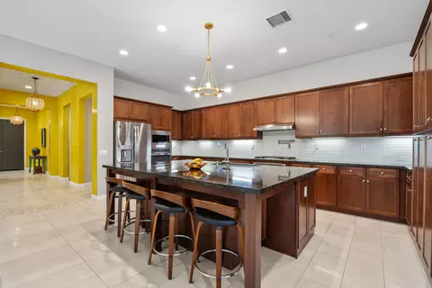 Kitchen - 85600 Molvena Dr, Indio, CA 92203 photo 3 of 5