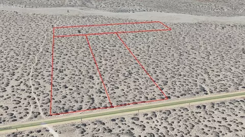 125 Th St E, Palmdale, CA 93591 photo 2
