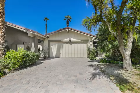186 Running Springs Dr, Palm Desert, CA 92211