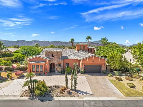 View/Area - 49233 Constitution Dr, Indio, CA 92201 photo 1 of 6