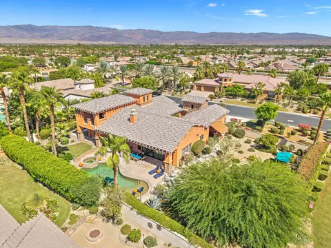 View/Area - 49233 Constitution Dr, Indio, CA 92201 photo 3 of 6