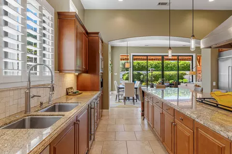 Kitchen - 49233 Constitution Dr, Indio, CA 92201 photo 5 of 8