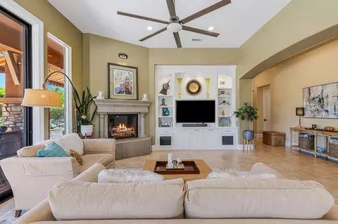 Living - 49233 Constitution Dr, Indio, CA 92201 photo 5 of 5