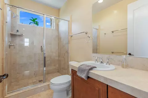 Bath - 49233 Constitution Dr, Indio, CA 92201 photo 10 of 11