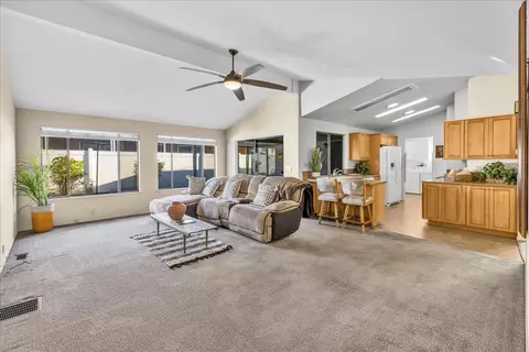 139 Hester Dr, Cathedral City, CA 92234