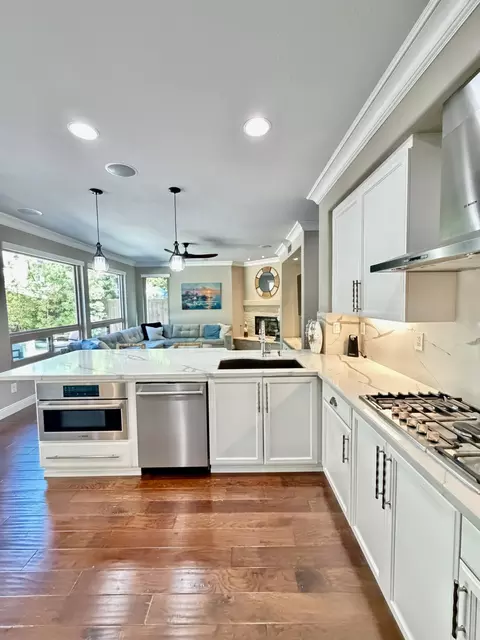 Kitchen - 4982 Crestview Dr, Carlsbad, CA 92008 photo 5 of 5