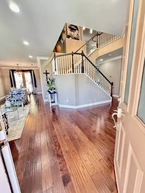 Entry Way - 4982 Crestview Dr, Carlsbad, CA 92008 photo 1 of 4