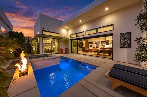 160 Obsidian Loop N, Palm Springs, CA 92264