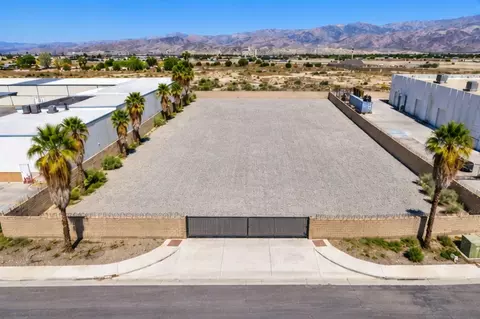 84404 Cabazon Center Dr, Indio, CA 92201 photo 3