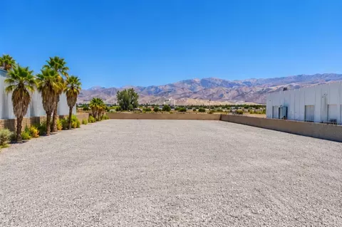 84404 Cabazon Center Dr, Indio, CA 92201 photo 2