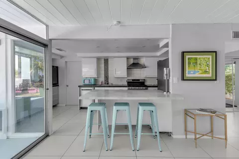 Kitchen - 79944 Camelback Dr, Bermuda Dunes, CA 92203 photo 1 of 2
