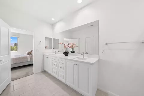 Bath - 82485 Round Valley Dr, Indio, CA 92201 photo 1 of 2