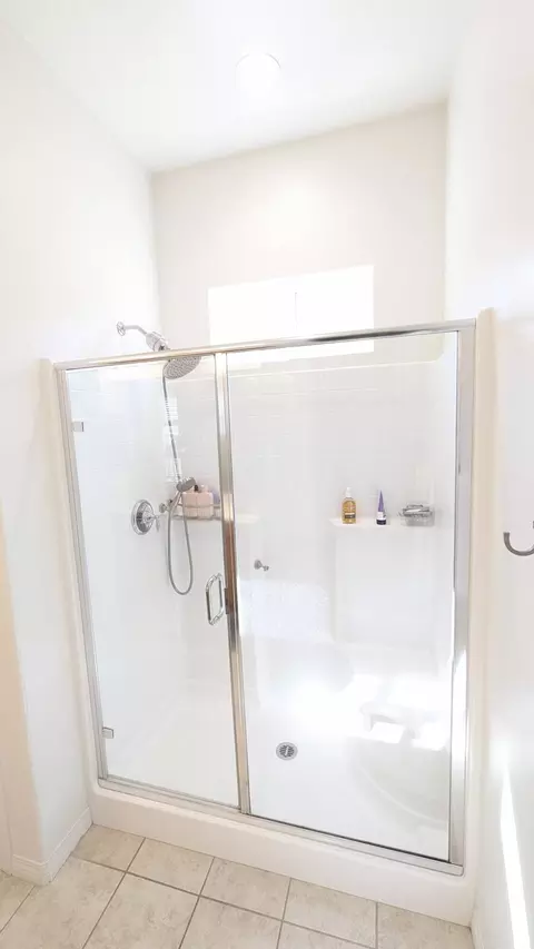 Bath - 43890 Treviso Dr, Indio, CA 92203 photo 3 of 5