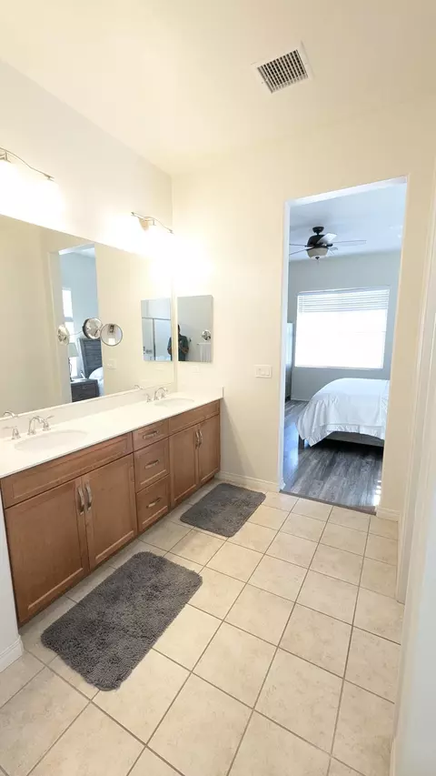 Bath - 43890 Treviso Dr, Indio, CA 92203 photo 4 of 5