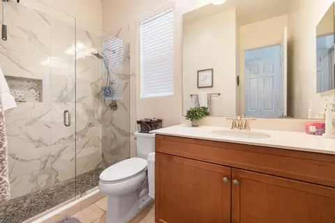 Bath - 43086 Borretti Way, Indio, CA 92203 photo 2 of 5