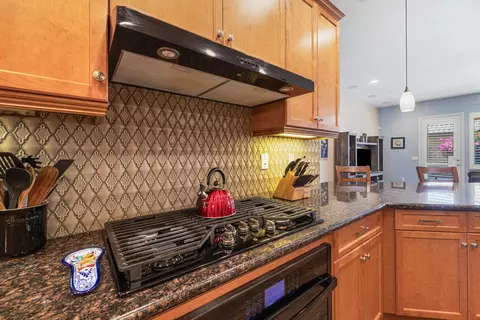 Kitchen - 43086 Borretti Way, Indio, CA 92203 photo 5 of 6