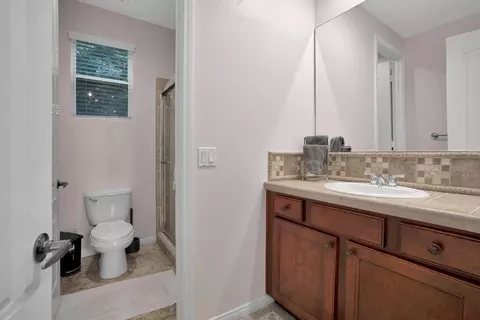 Bath - 80579 Plum Ln, Indio, CA 92201 photo 1 of 5