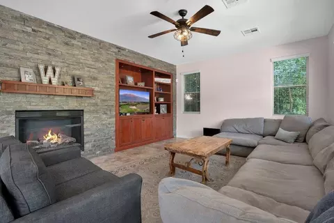 Living - 80579 Plum Ln, Indio, CA 92201 photo 2 of 2