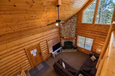 Living - 656 Saint Moritz Dr, Big Bear Lake, CA 92315 photo 5 of 5