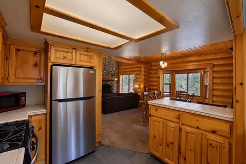 Kitchen - 656 Saint Moritz Dr, Big Bear Lake, CA 92315 photo 1 of 2