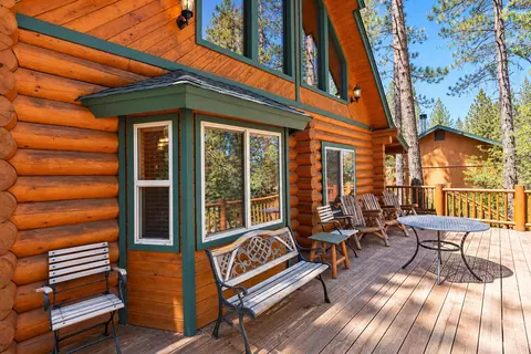 Exterior - 656 Saint Moritz Dr, Big Bear Lake, CA 92315 photo 5 of 17
