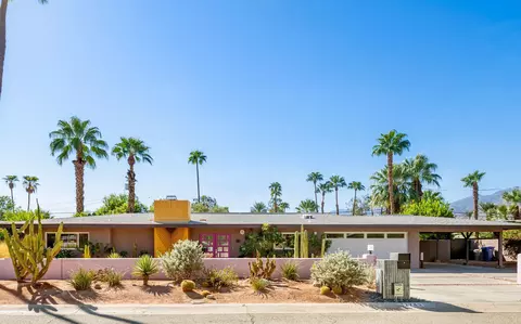 2749 E Livmor Ave, Palm Springs, CA 92262