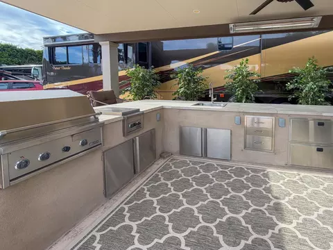 Kitchen - 80394 Avenue 48, Indio, CA 92201 photo 8 of 9