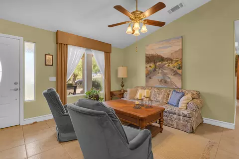 Living - 58253 Carlyle Dr, Yucca Valley, CA 92284 photo 2 of 6