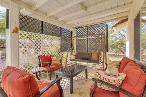 Exterior - 58253 Carlyle Dr, Yucca Valley, CA 92284 photo 4 of 10