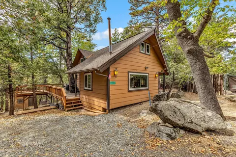 Exterior - 52230 Sylvan Way, Idyllwild, CA 92549 photo 15 of 23