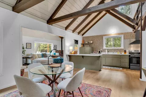 Dining - 52230 Sylvan Way, Idyllwild, CA 92549 photo 3 of 4