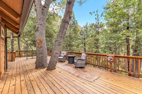 Exterior - 52230 Sylvan Way, Idyllwild, CA 92549 photo 2 of 23