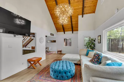 Living - 52230 Sylvan Way, Idyllwild, CA 92549 photo 5 of 6