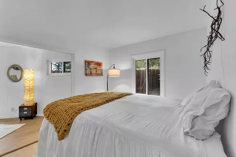 Bedroom - 52230 Sylvan Way, Idyllwild, CA 92549 photo 5 of 10