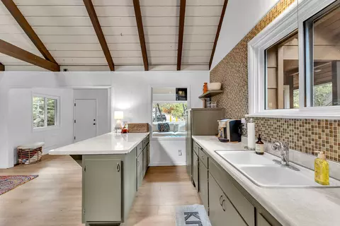 Kitchen - 52230 Sylvan Way, Idyllwild, CA 92549 photo 5 of 6