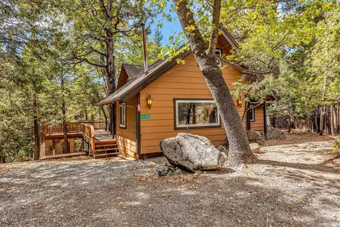 Exterior - 52230 Sylvan Way, Idyllwild, CA 92549 photo 3 of 23