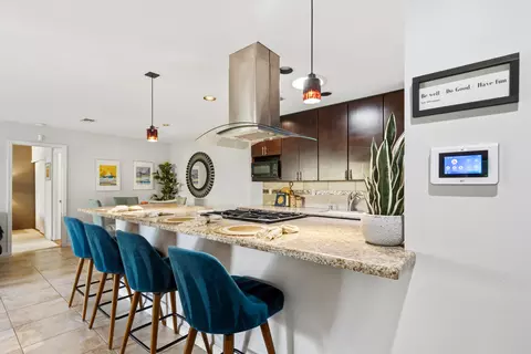 1103 E Alejo Rd, Palm Springs, CA 92262