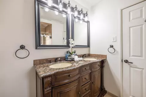 Bath - 42948 Moonridge Rd, Big Bear City, CA 92314 photo 2 of 6