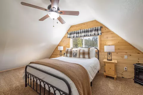 Bedroom - 42948 Moonridge Rd, Big Bear City, CA 92314 photo 9 of 10