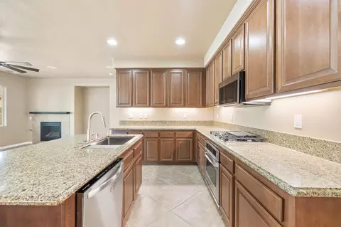 Kitchen - 84560 Bellissimo Cir, Indio, CA 92203 photo 5 of 5