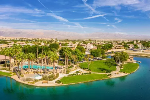 View/Area - 84560 Bellissimo Cir, Indio, CA 92203 photo 4 of 7