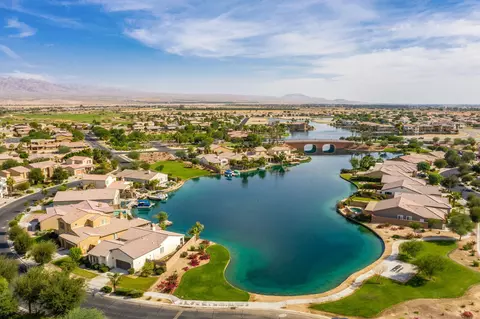 View/Area - 84560 Bellissimo Cir, Indio, CA 92203 photo 3 of 7
