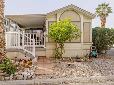 70200 Dillon Rd, Desert Hot Springs, CA 92241