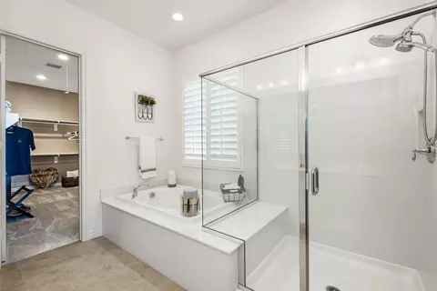 Bath - 84924 Bedero Ct, Indio, CA 92203 photo 1 of 3