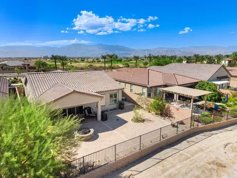 View/Area - 84924 Bedero Ct, Indio, CA 92203 photo 4 of 15