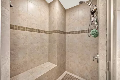 Bath - 49070 Tango Ct, La Quinta, CA 92253 photo 4 of 5