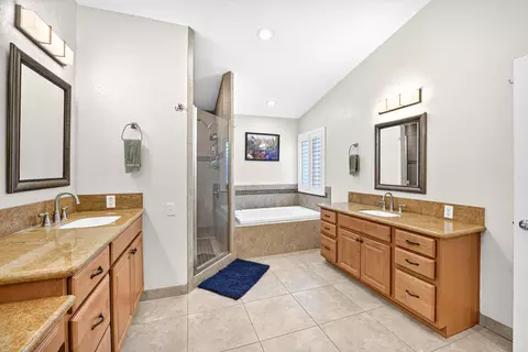 Bath - 49070 Tango Ct, La Quinta, CA 92253 photo 2 of 5